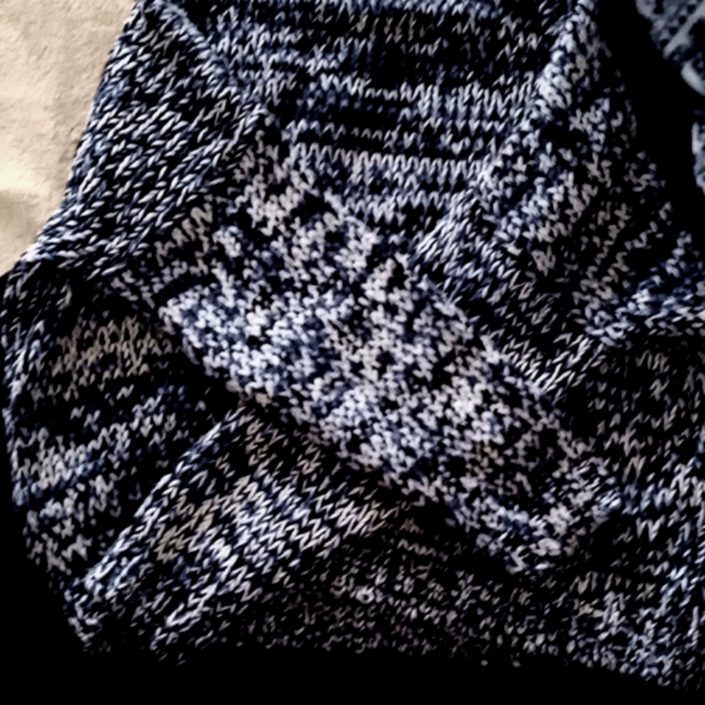 A sweater/shirt